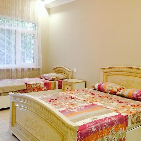 Гостевой Дом Роберто Hotel New Athos Екстериор снимка